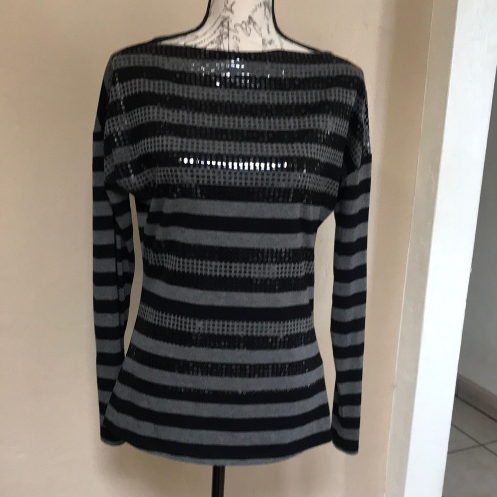 Jana Long Sleeve Top with Sequins. Size Small Petite